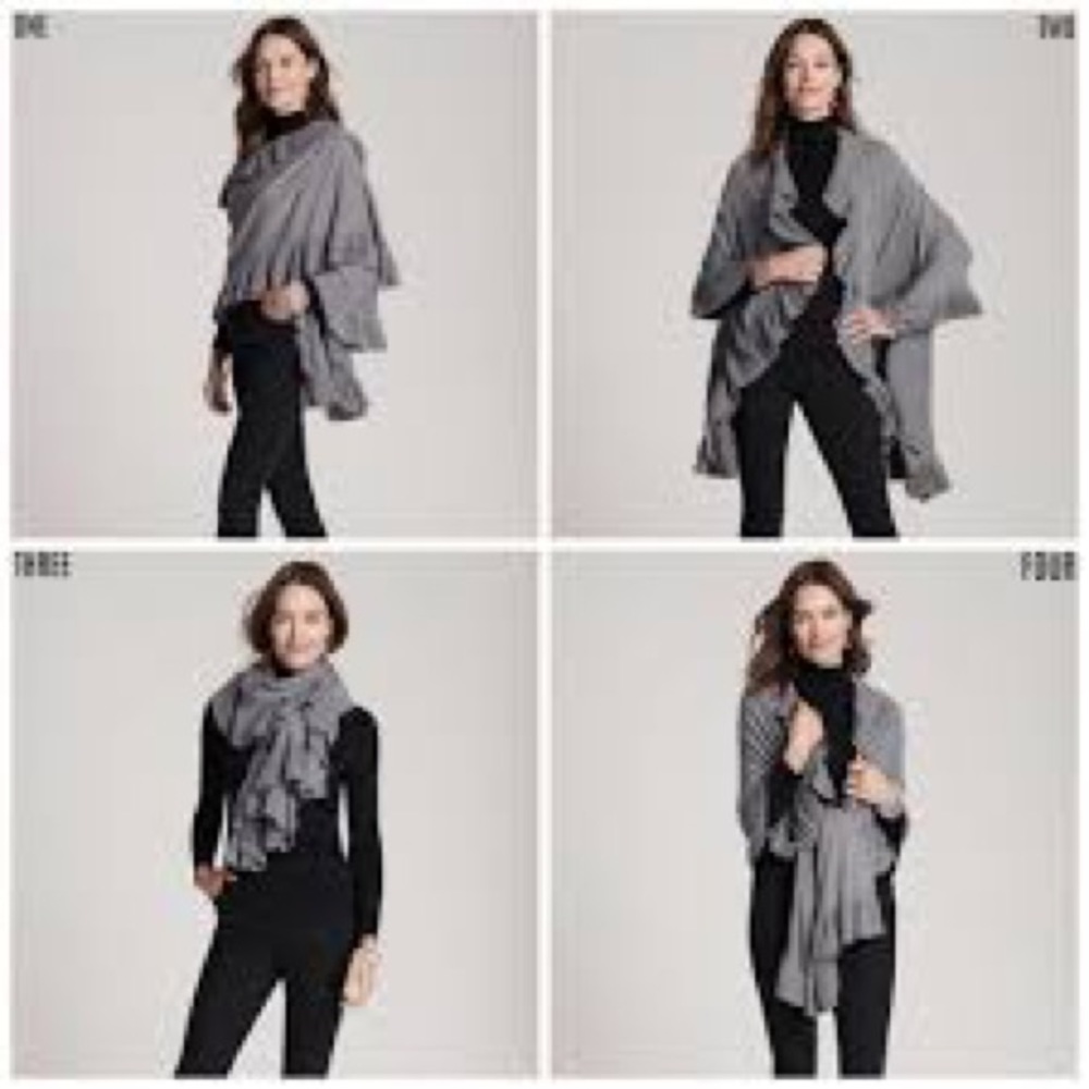 Classic fall/winter Ruana. Perfect layer. - Picture 8 of 8